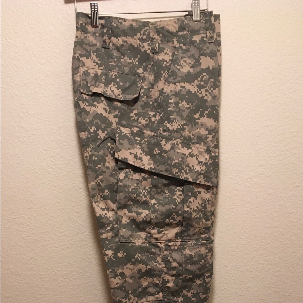 Military Combat Pants Size Small 27 NWOT